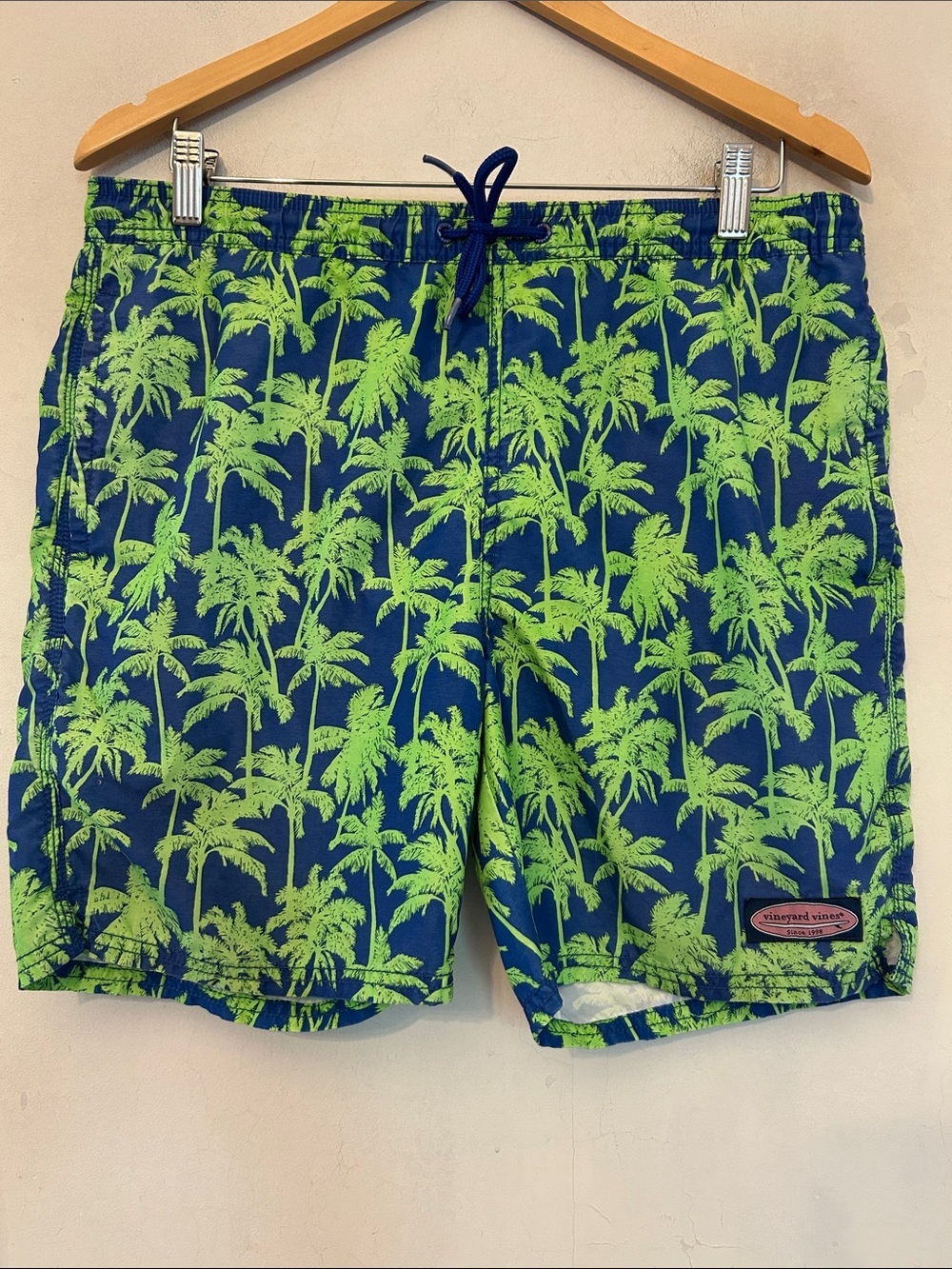 Vineyard Vines Navy & Lime Palm Print Swim Trunks Size XS EUC
